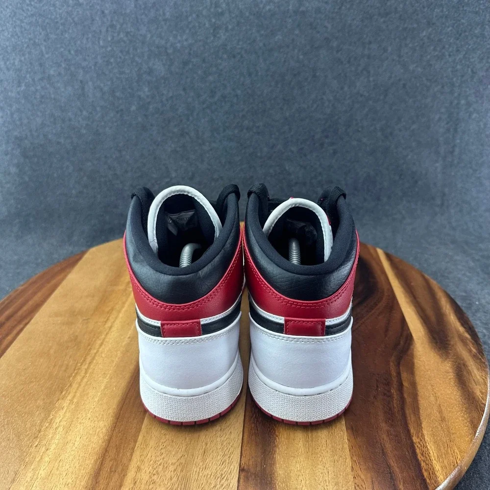 Air Jordan 1 Mid GS Chicago White Heel Red Black 554725-173 Sz 7Y Womens 8.5